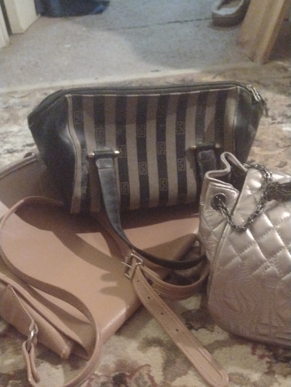 Vintage Collection Bags $190 - Picture 15 of 16